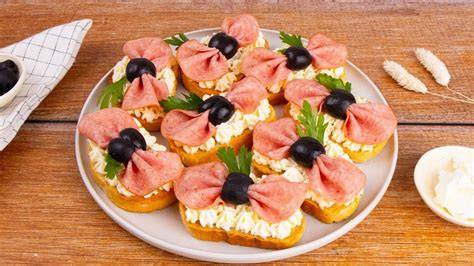 crostini salame formaggio olive nere
