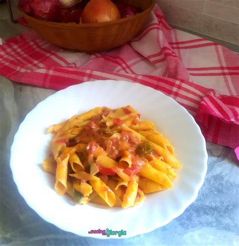 Garganelli alla zingara con peperoni funghi