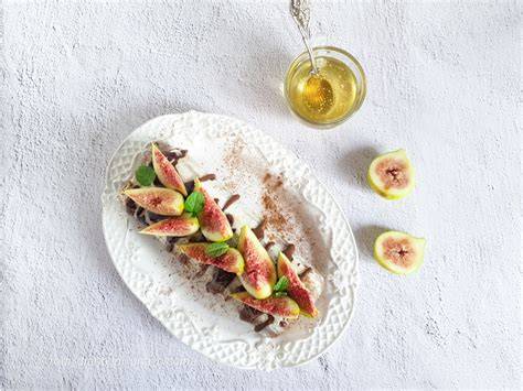 Rotolo dolce ricotta e fichi