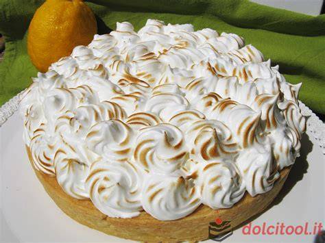 crostata limone meringata decorata