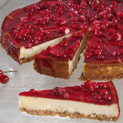 Fetta di cheesecake light con frutti rossi