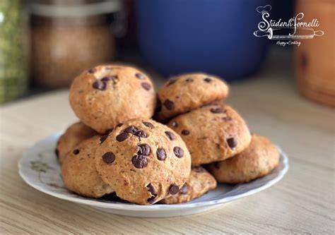 Panini dolci vegan con gocce cioccolato