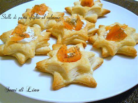 stelline di pasta sfoglia con salmone