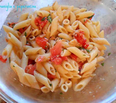penne pomodoro fresco basilico
