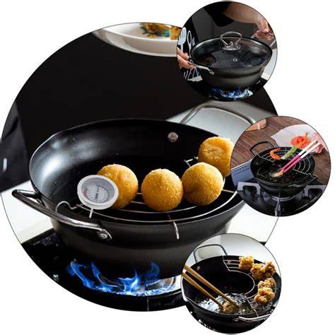 Wok profondo per friggere in cucina