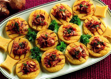 Polenta grigliata con verdure e salumi