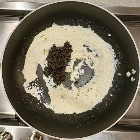 Crema di ricotta e olive in padella