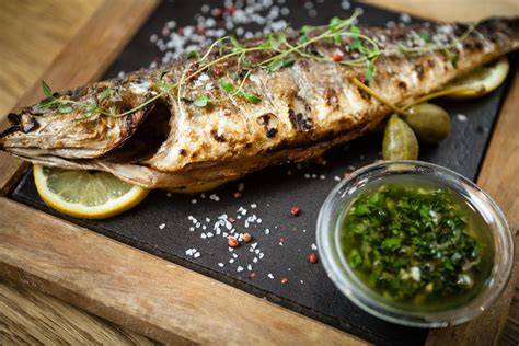 Branzino intero al forno con limone
