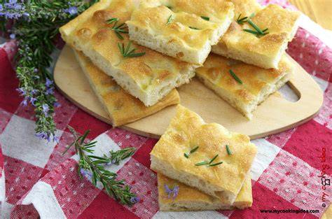 Focaccia genovese dorata con buchi