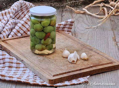 Salamoia di acqua sale e olio