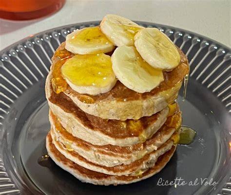 Mini pancake di avena con banana