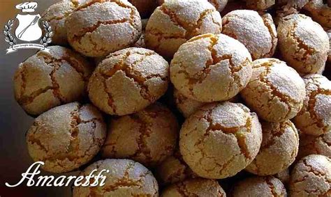 Produzione artigianale degli amaretti piemontesi