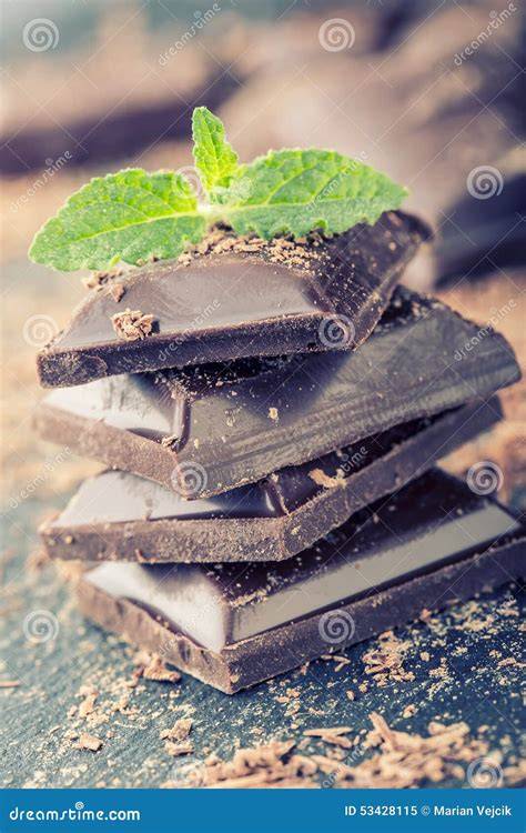 foglie di menta ricoperte cioccolato