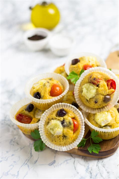 Muffin salati con olive taggiasche e gorgonzola