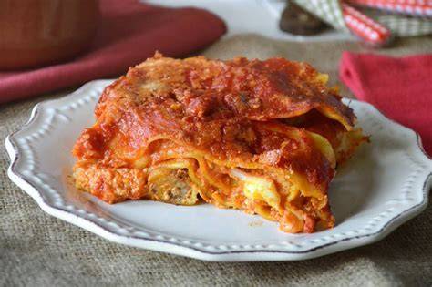 Lasagna napoletana a strati