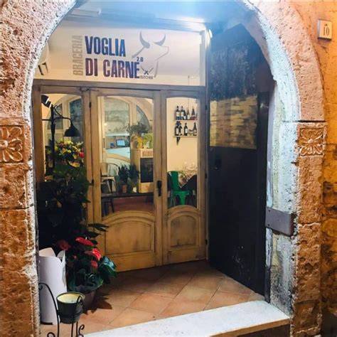 Braceria Voglia di Carne sala e vetrina