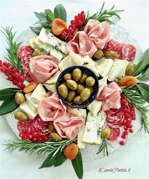 Antipasti campani salumi formaggi e zuppe
