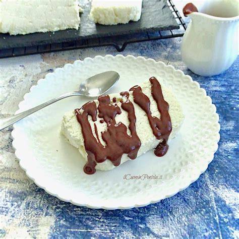 semifreddo con gelato pronto a fette