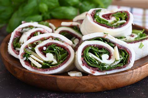 Rotolo di mozzarella con zucchine e bresaola