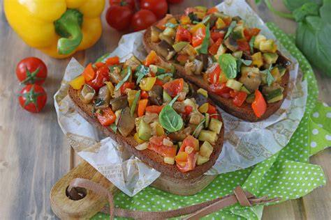Bruschette vegane autunnali con verdure