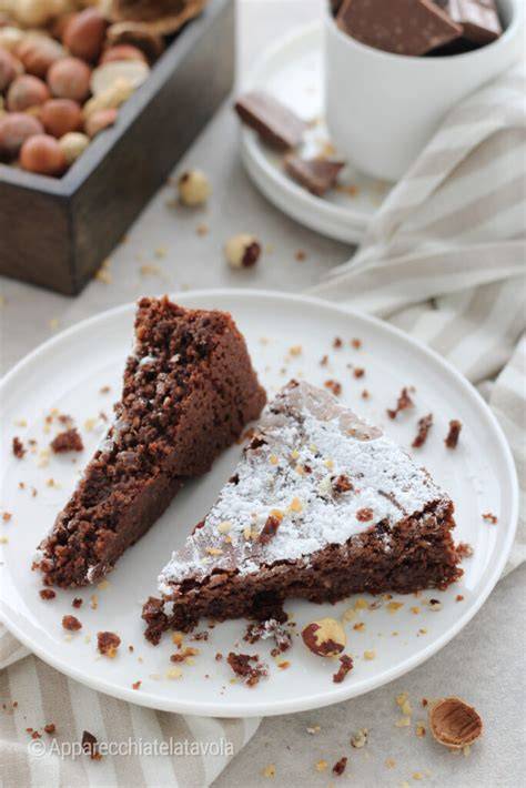 Ingredienti per torta nocciole cioccolato