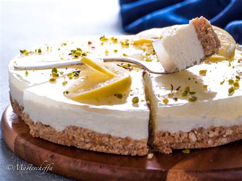 Strati della cheesecake senza cottura