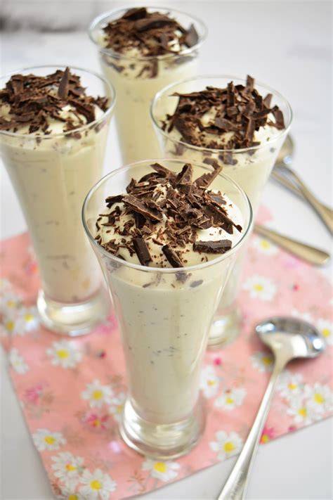 Verrines mousse stracciatella chocolat noir