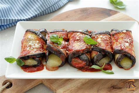 Contorni mediterranei per involtini di melanzane