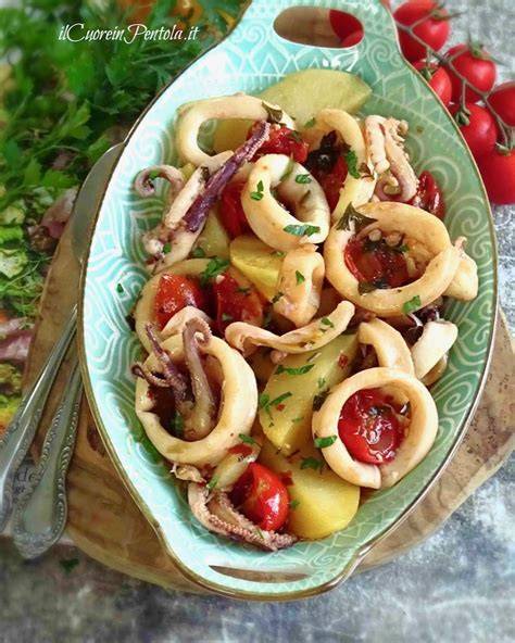 Calamari e patate in umido