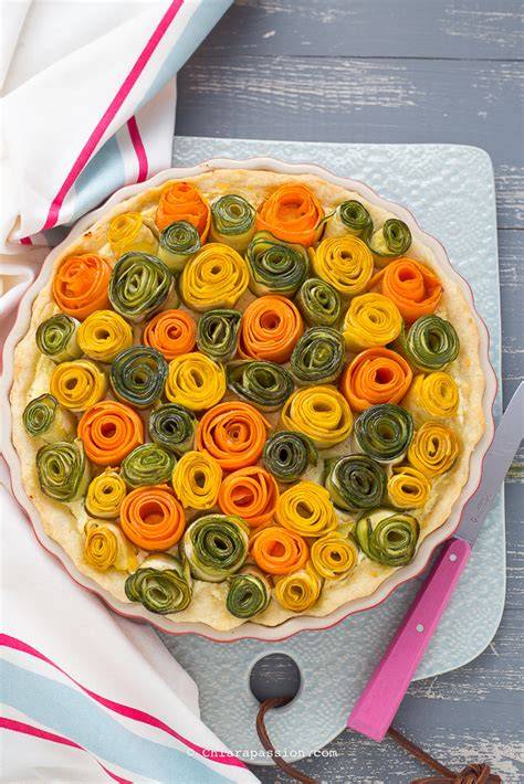 Rose di zucchine e carote in torta salata