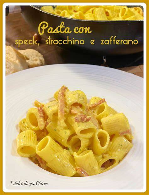 Pasta stracchino speck zafferano cremosa