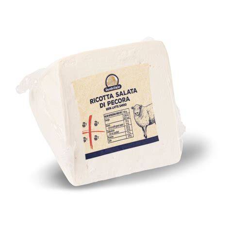 Ricotta salata di pecora a cubetti