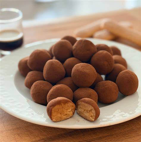 Tartufini al tiramisù con cacao