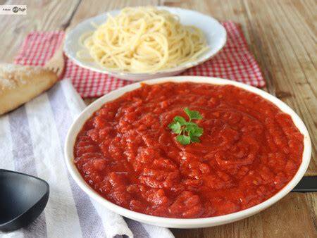 Ingredienti salsa arrabbiata italiana