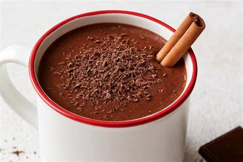 Cioccolata calda densa in tazza